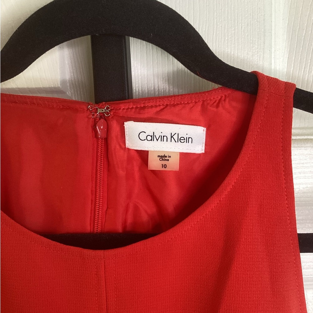Calvin Klein Vibrant Red Backless Dress, size 10 - Picture 4 of 5